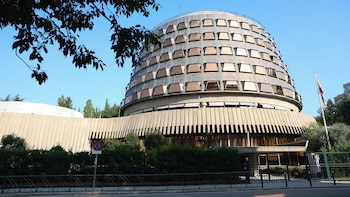 El TC da la razón al PP contra el Congreso por prorrogar 71 veces el plazo de enmiendas para un proyecto de ley urgente