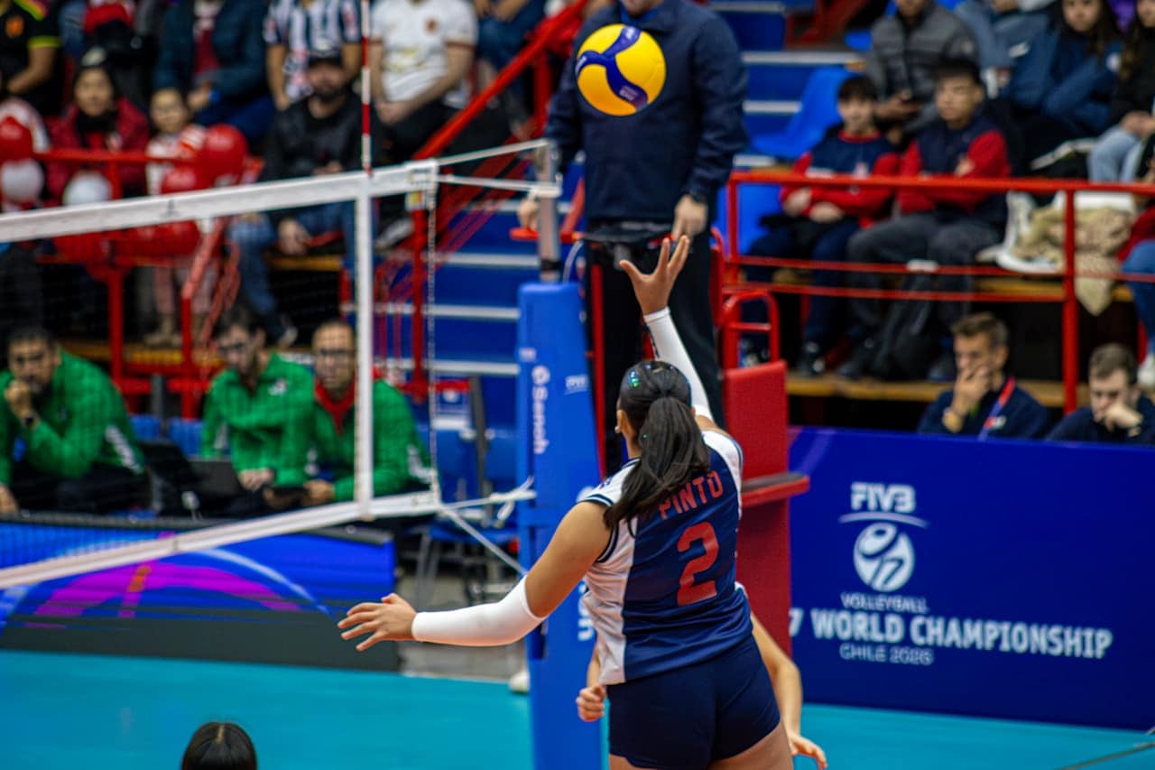 Perú enfrenta a México por la fecha 3 del Mundial Sub 17 de Vóley 2026. Crédito: Volleyball World