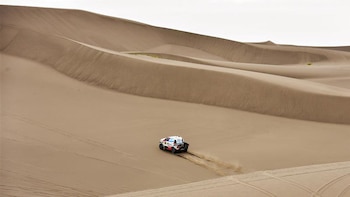 Juan Cruz Yacopini, un argentino que correrá en el Dakar con la camioneta de Fernando Alonso.