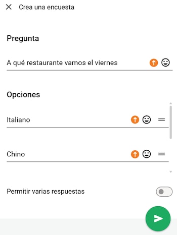 Captura de pantalla de una interfaz de aplicación. Se muestra el título "Crea una encuesta", una pregunta y dos opciones de respuesta: "Italiano" y "Chino"