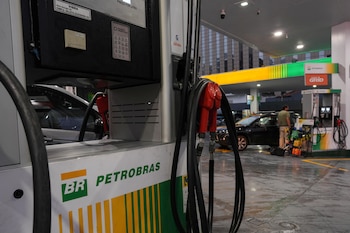 Una estación de servicio Petrobras en San Pablo (REUTERS/Alexandre Meneghini/Archivo)