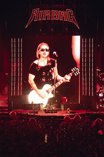 Airbag hizo historia en su primer show en River y llevó el rock nacional a lo más alto en una noche a pura potencia (Crédito: DF Entertainment)