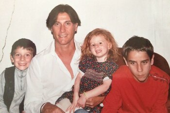 Juan Bautista junto a sus