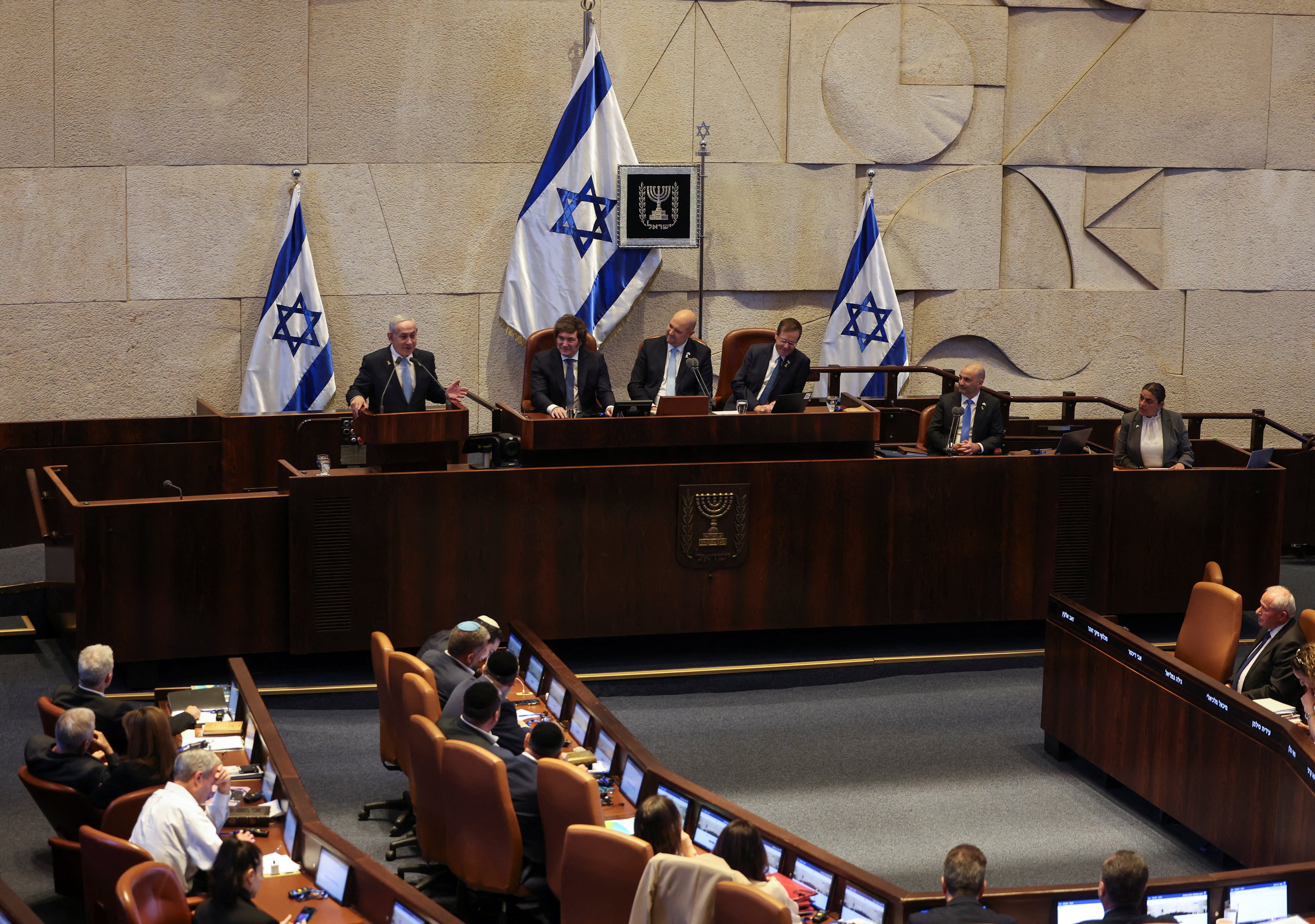 El presidente Javier Milei en el Parlamento de Israel (REUTERS/Ronen Zvulun)