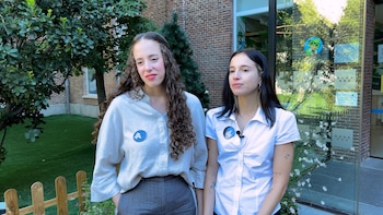 Isabel superó la leucemia y ahora lucha junto a su hermana Victoria por combatirla: “Le quise devolver a la vida lo que me había regalado a mí”