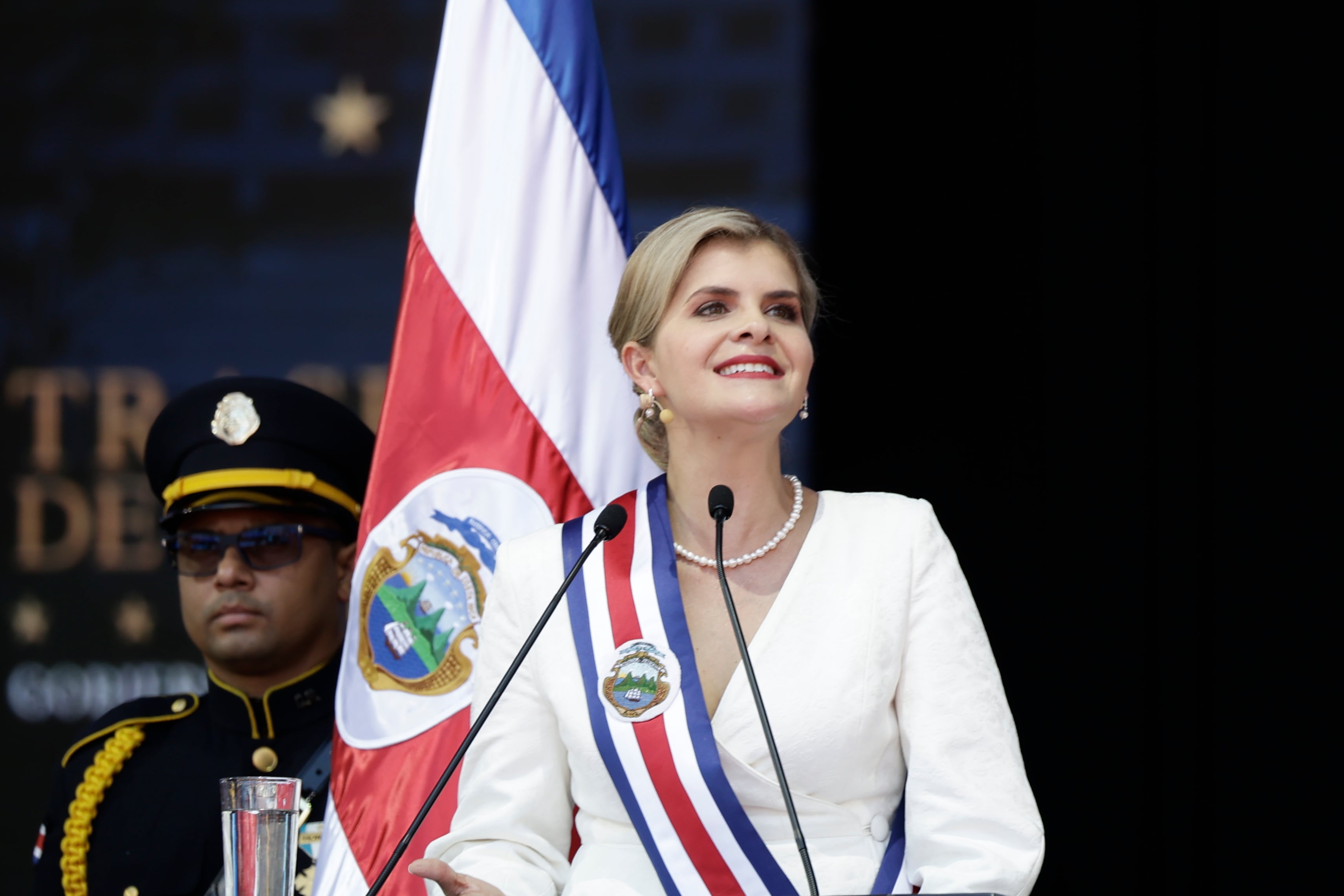 El Ministerio de Justicia y Paz de Costa Rica recibió un reporte sobre un supuesto plan para atentar contra la presidenta Laura Fernández. Estadio Nacional de San José (Costa Rica). EFE/ Jeffrey Arguedas