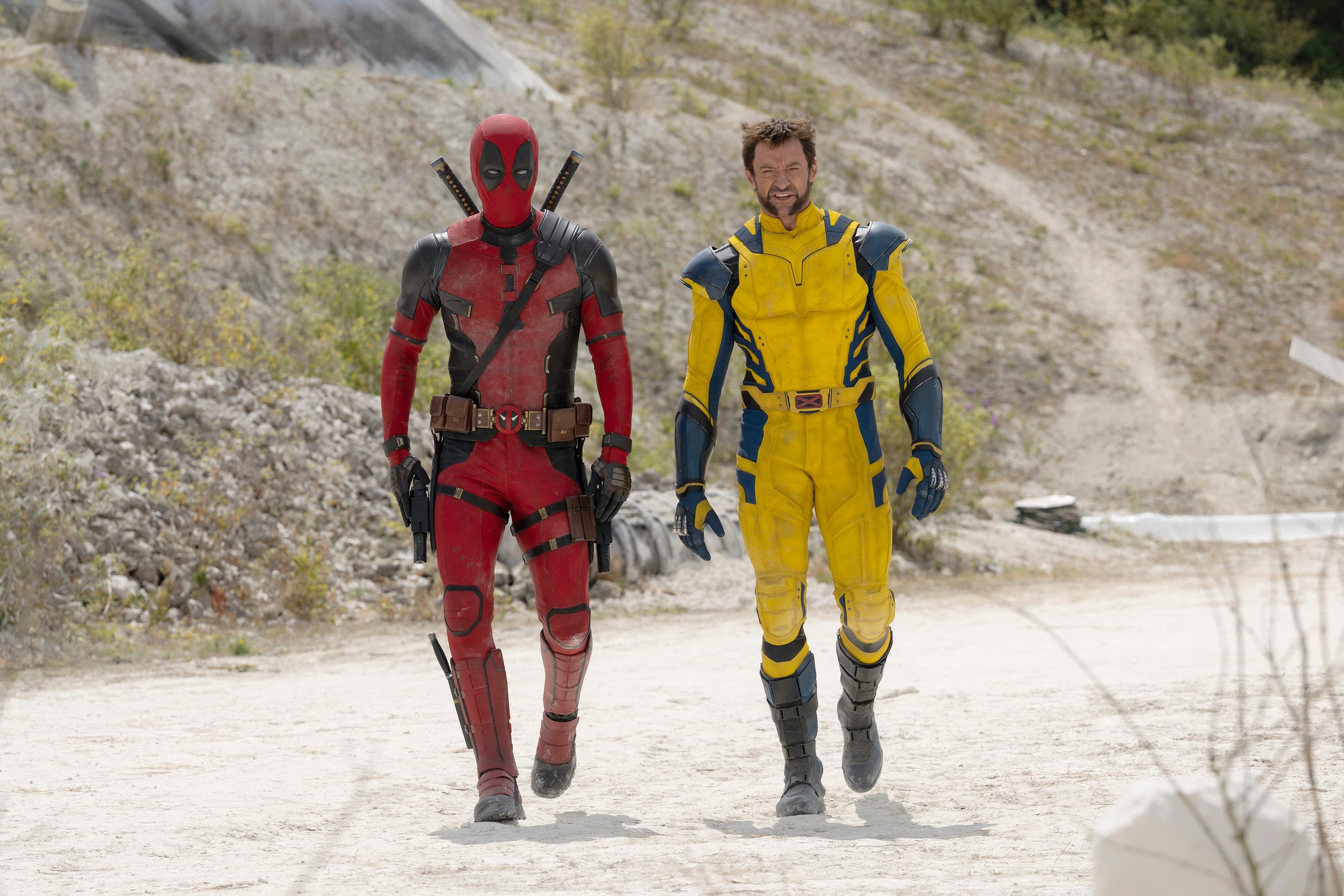 Esta imagen proporcionada por 20th Century Studios/Marvel Studios muestra a Ryan Reynolds como Deadpool/Wade Wilson, izquierda, y Hugh Jackman como Wolverine/Logan en una escena de
