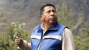 Constantino Aucca Chutas es biólogo