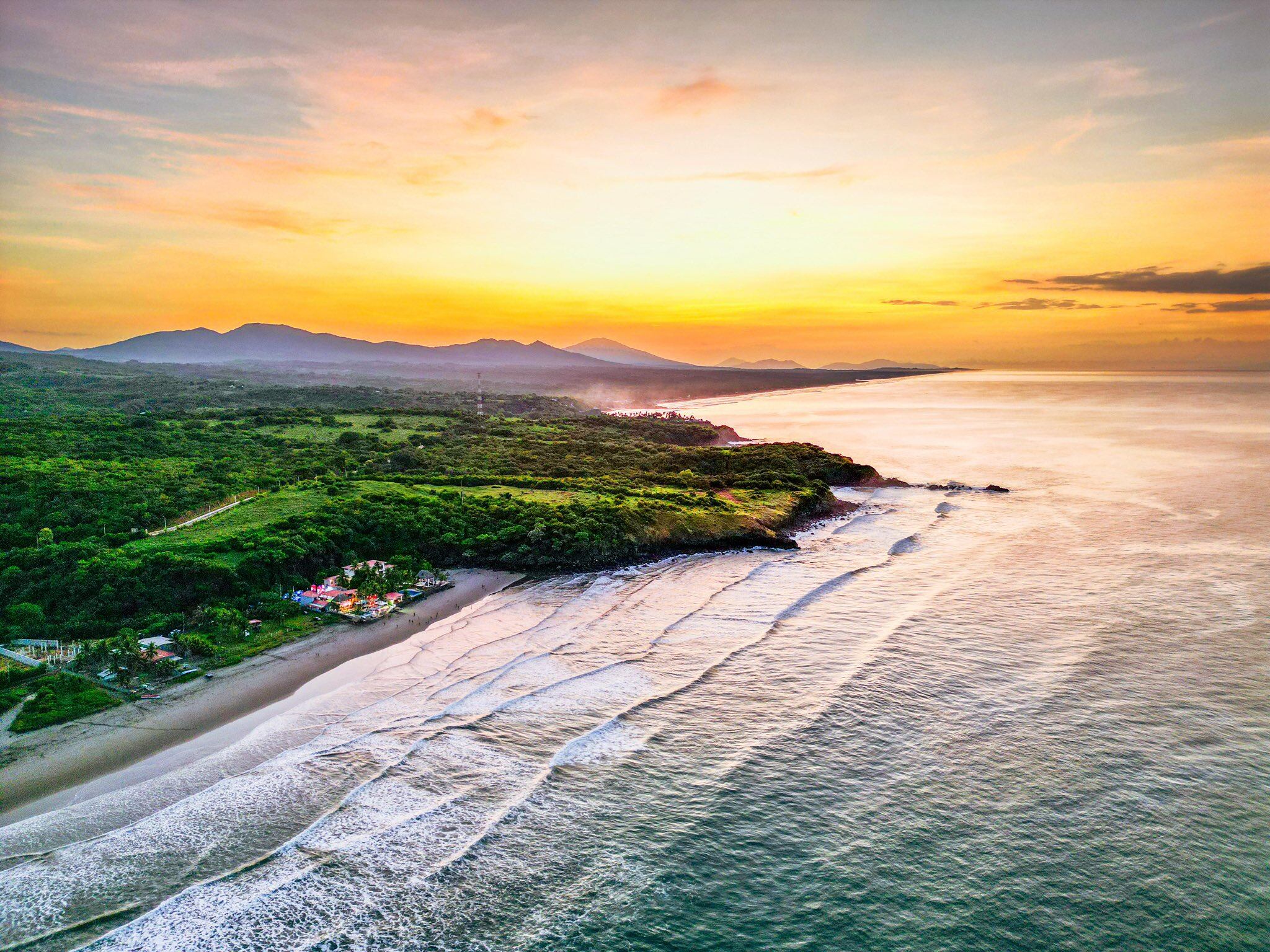 Expertos recomiendan identificar las corrientes de resaca, de retorno y paralela en las diferentes playas para evitar incidentes./(Ministerio de Turismo)