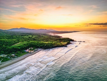 Expertos recomiendan identificar las corrientes de resaca, de retorno y paralela en las diferentes playas para evitar incidentes./(Ministerio de Turismo)