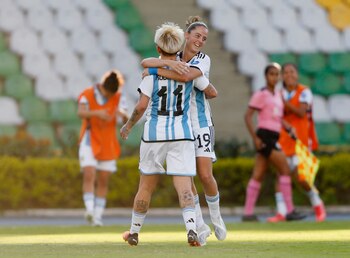 Mariana Larroquette y Yamila Rodriguez,