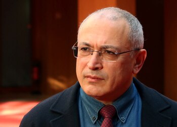 Mikhail Khodorkovsky durante una entrevista