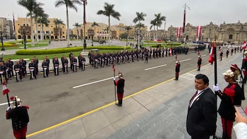 Más de 13 mil policías ciudan Lima hoy 28 de julio: francotiradores cuidan toma de mando de Keiko Fujimori