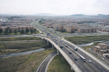 La inversión total del puente Tibanica asciende a $118.900 millones, financiada por la Alcaldía de Bogotá, Gobernación de Cundinamarca y otras entidades - crédito Imagen Ilustrativa Infobae