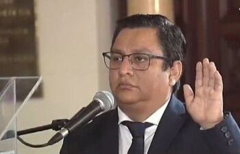 César Vásquez Sánchez, ministro de