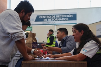 En Estados Unidos había 253,455 guatemaltecos con orden final de deportación pendiente a diciembre de 2024, bajo una normativa que contempla multas de hasta US$ 998 por día.