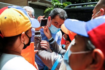 Representantes de la oposición y