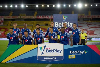 Cristian Bonilla atajando con Millonarios