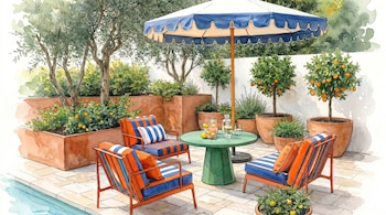 Ilustración en acuarela de un patio soleado con suelo de baldosas, dos sillones naranjas y azules, una mesa verde, sombrilla rayada, y plantas cítricas cerca de una piscina.