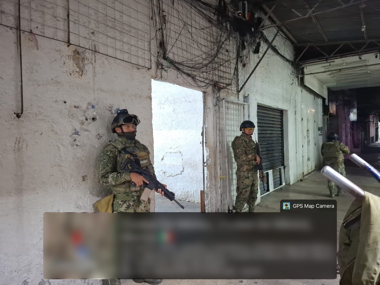 La vecindad de la calle Caridad número 13, en Tepito, fue cateada por autoridades capitalinas y federales. Crédito: Especial