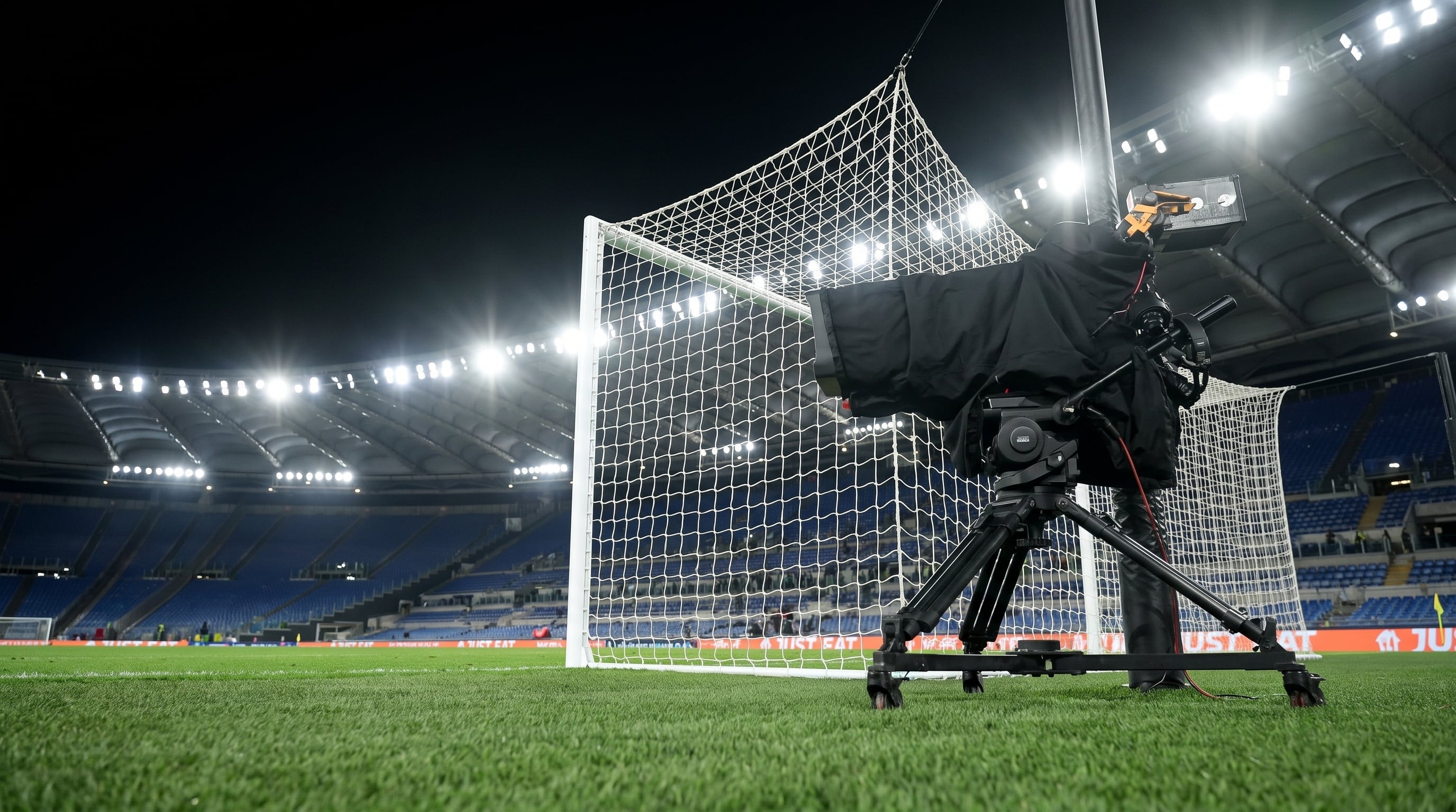 Ligas de fútbol británicas investigan a una plataforma por transmitir partidos sin permiso en Rusia