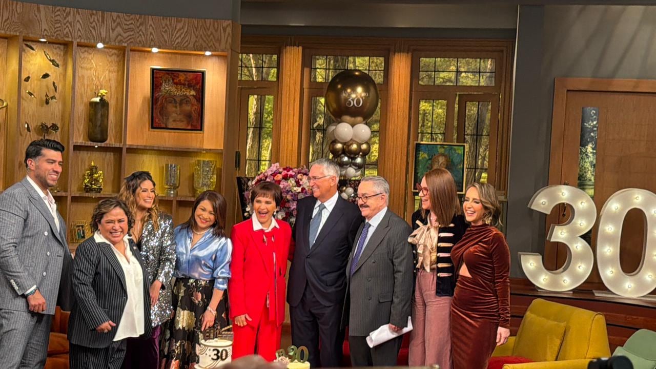 Ricardo Salinas Pliego estuvo presente en el foro de Ventaneando por sus 30 años (Infobae México)