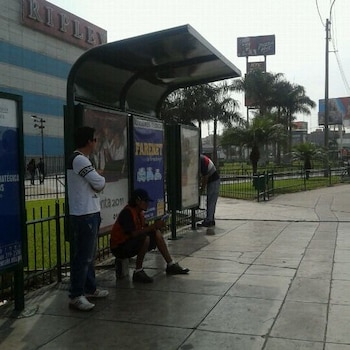 Cómo llegar a Ventanilla desde