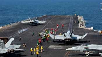 Los portaaviones nucleares permiten proyección