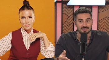 Fotografía partida mostrando a Pamela David sonriente con chaleco y camisa rayada, y a Jey Mammón hablando frente a un micrófono en un estudio.