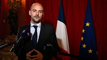 Ministro de Exteriores francés advierte