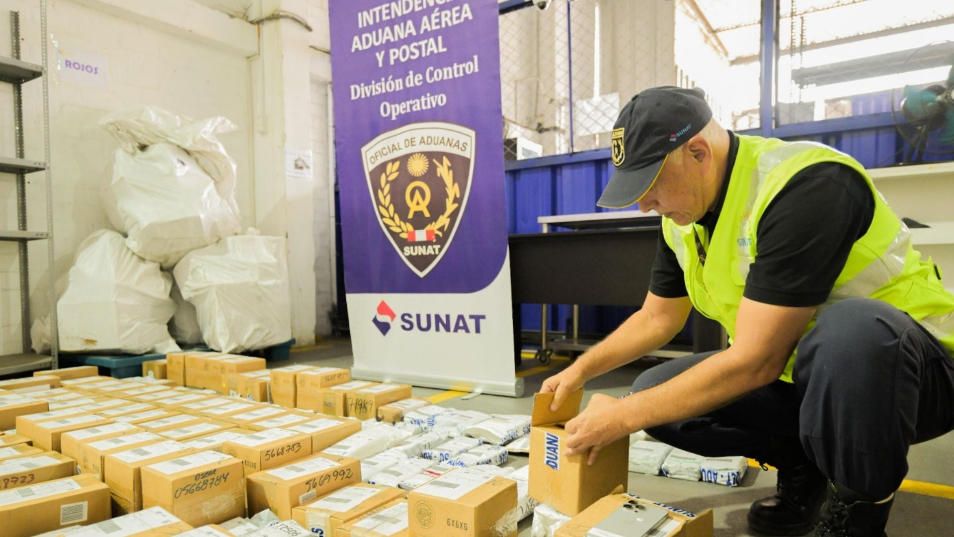 Las autoridades destruyeron los equipos incautados tras el procedimiento administrativo - Créditos: Sunat.