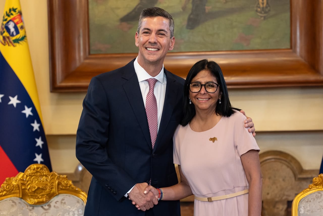 Delcy Rodríguez y Santiago Peña