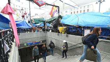 La Comunidad asegura que cerrará Sol "si vuelven a encontrar problemas de salubridad" y exige desalojar acampada