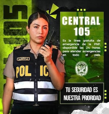 Una agente de policía sostiene un radio junto a un texto informativo sobre la Central 105 y el escudo institucional