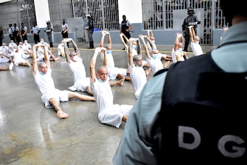 Centro de Confinamiento del Terrorismo CECOT, cárcel de máxima seguridad de El Salvador donde están recluidos miles de pandilleros y mareros