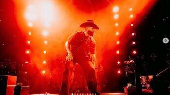 El cantante sonorense desató críticas