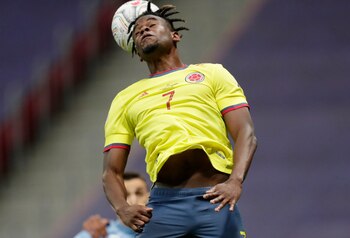 Duván Zapata, en sus tres