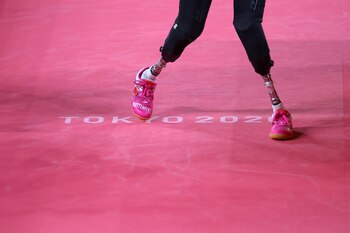 Kubra Korkut, de Turquía, durante su partido contra la rusa Viktoriia Safonova