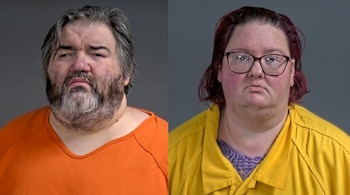 Fotografía dividida de dos personas: un hombre con barba en camiseta naranja y una mujer con gafas y pelo rojizo en camisa amarilla
