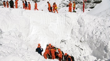 Más cuerpos fueron encontrados el