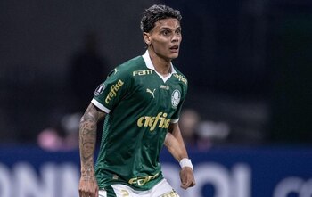 El jugador colombiano anotó en
