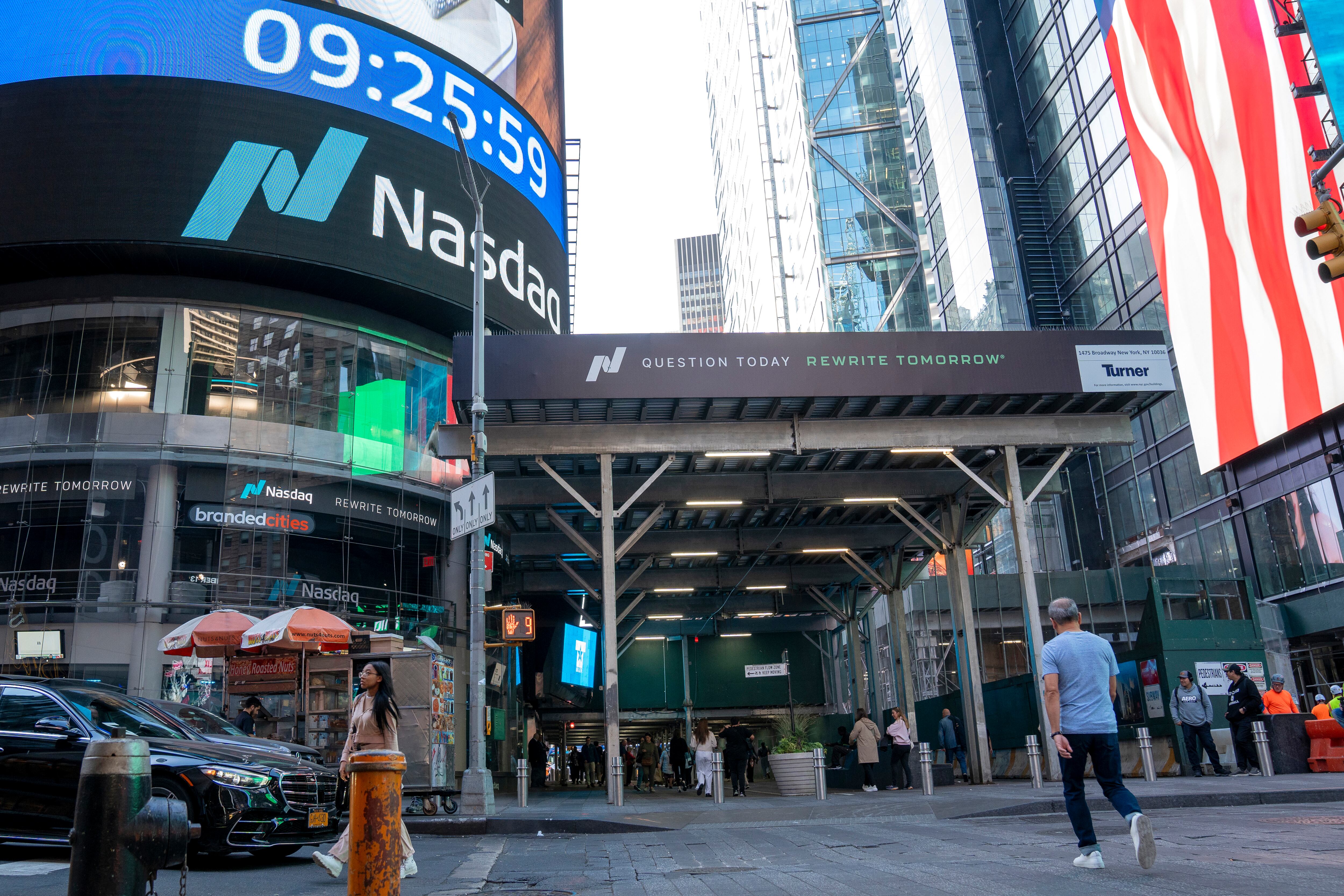 El edificio de Nasdaq, el índice que agrupa a las principales tecnológicas, en Nueva York. (EFE/Ángel Colmenares)