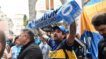 Hinchas xeneizes de diferentes países