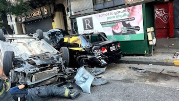 Choque y vuelco en Balvanera: