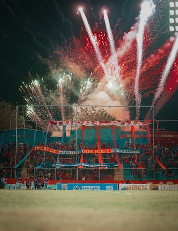 El club santaneco convoca a 49.085 aficionados, logrando la mayor asistencia en 11 partidos de local en El Salvador.(Cortesía: FAS)