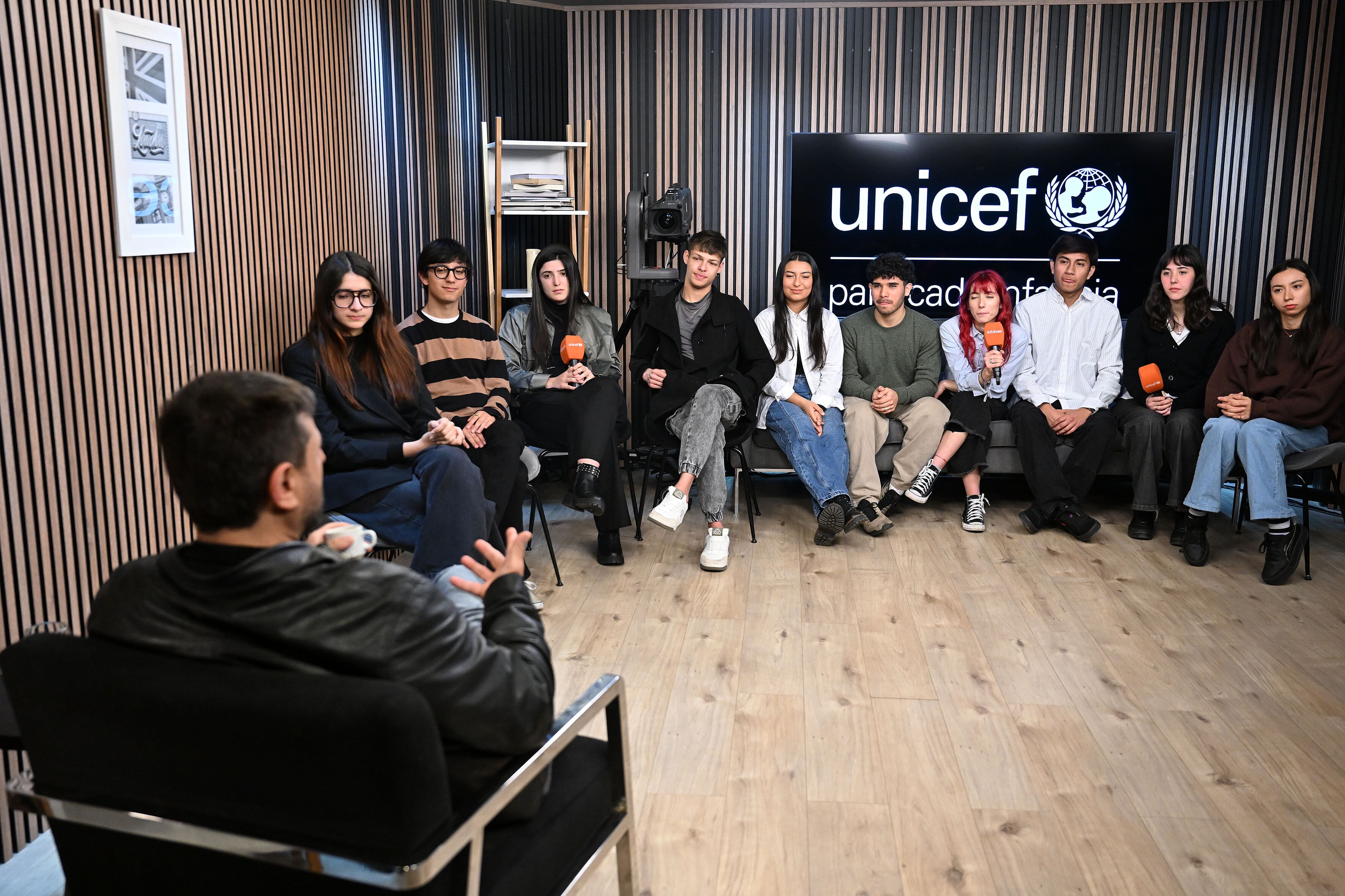 Grabois participó del ciclo La Entrevista Informal con el apoyo de Unicef