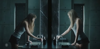 Dakota Johnson en "Patient Zero" de Taylor Swift