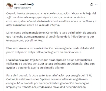 El presidente Gustavo Petro cuestionó al decisión del Banco de la República de aumentar la tasa de interés al 12% - crédito @petrogustavo/X