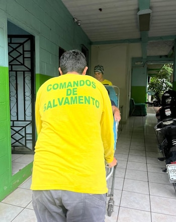 La organización planteó que una ambulancia nueva o un vehículo usado en condiciones aptas permitiría ampliar el servicio de auxilio en la zona. (Cortesía: Comandos de Salvamento Sensuntepeque)