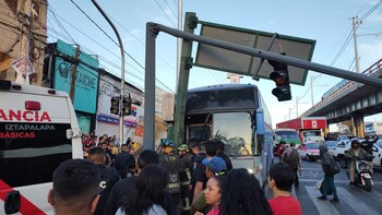 Protección Civil, bomberos y policías